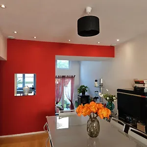 Appartement Modern Duplex With Garden, Bruxelles